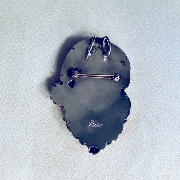 Santa Pin & Clip Earring Set - Picture 3 of 5